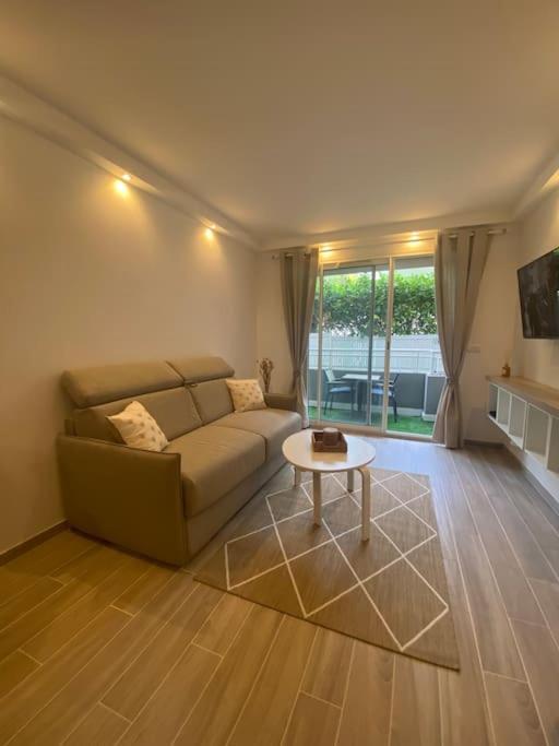 Apartment Neuf Pointe Croisette, 50 M De La